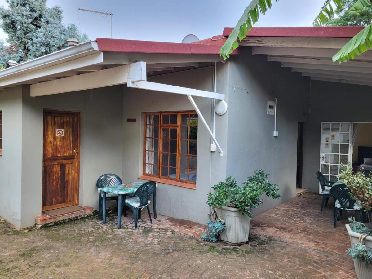 Margaret'S Place Johannesburg Ngoại thất bức ảnh
