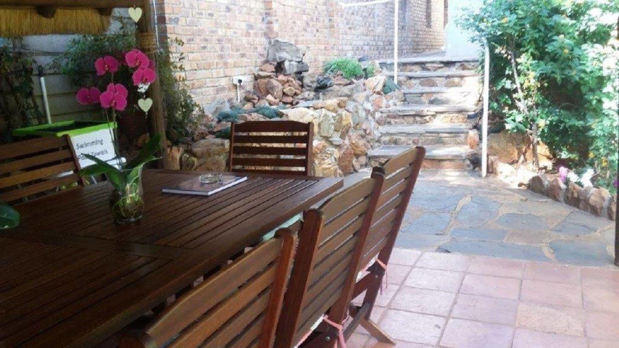 Margaret'S Place Johannesburg Ngoại thất bức ảnh